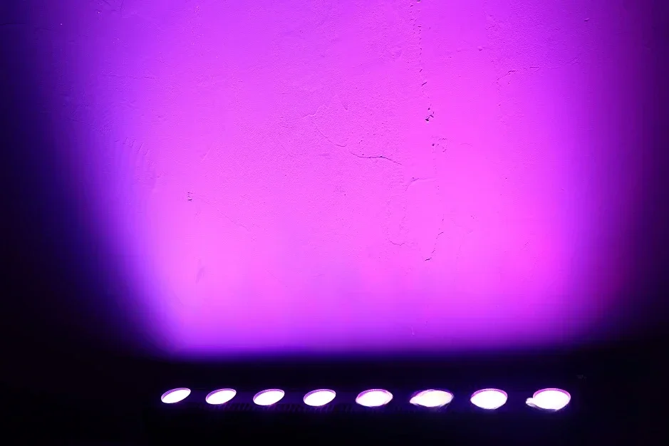 Luz Par de teñido DMX512 8x3W 4 en 1, iluminación de escenario profesional, haz de luz láser activado por sonido para DJ, para espectáculo de música, fiesta de baile