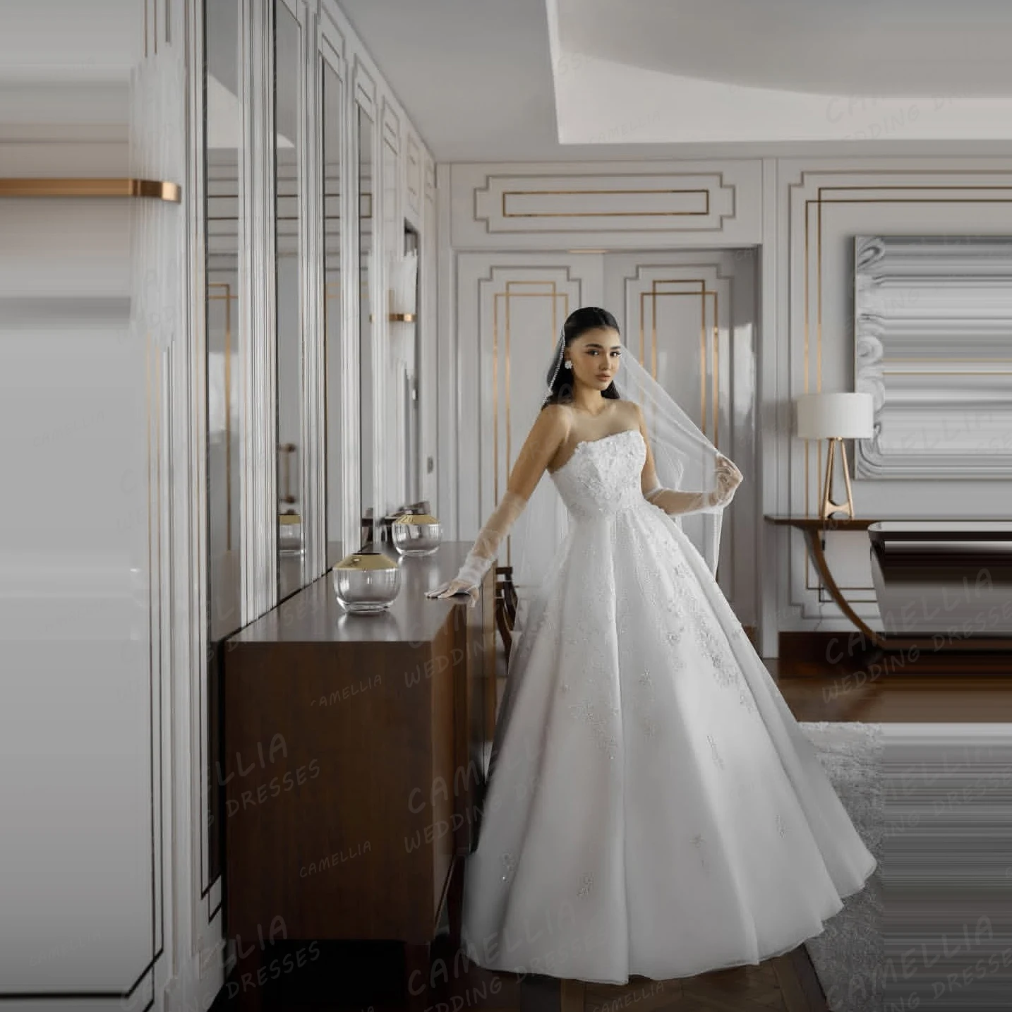 Robes De mariée De luxe pour femmes, ligne A, avec des Appliques scintillantes, Sexy, sans bretelles, sans manches, personnalisées, 2025