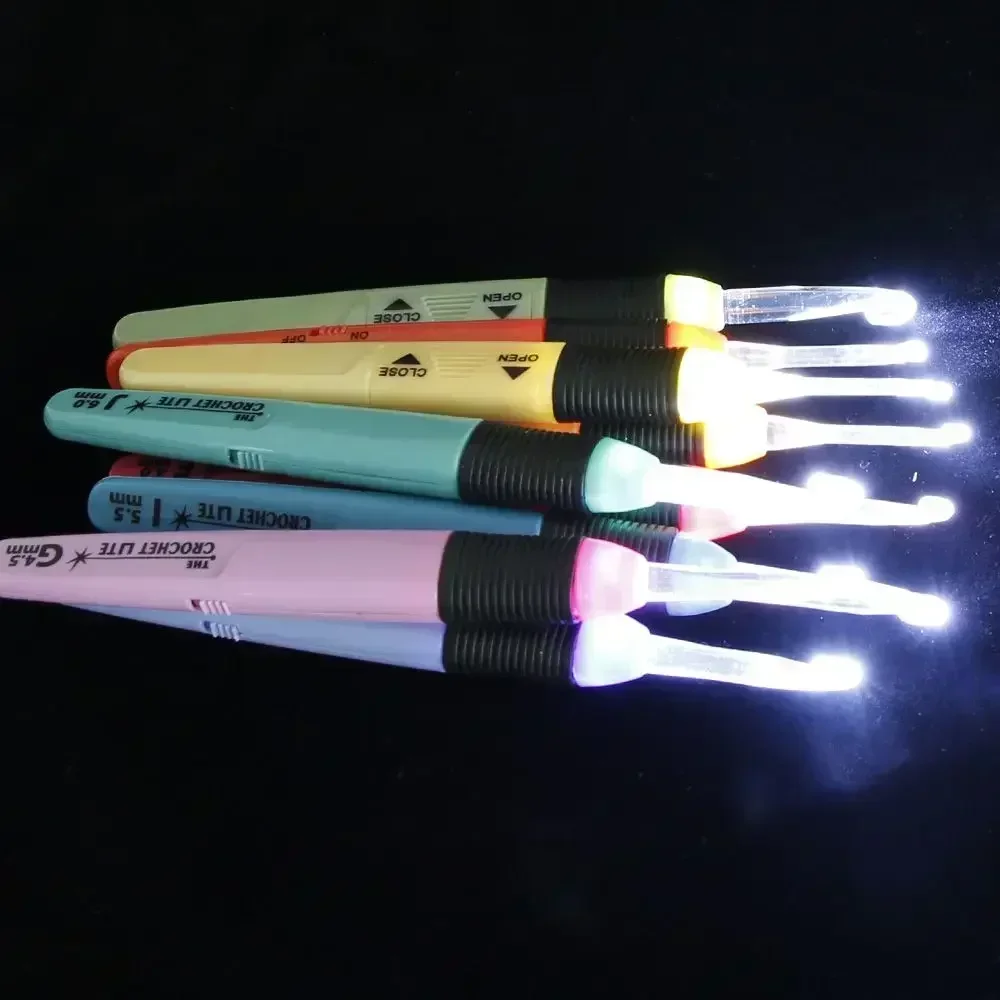 1pc Led Light Crochet Hooks Set Light Up Knitting Needles Weave Sewing Tools Craft Weaving Accessories DIY Crochet Hook Case