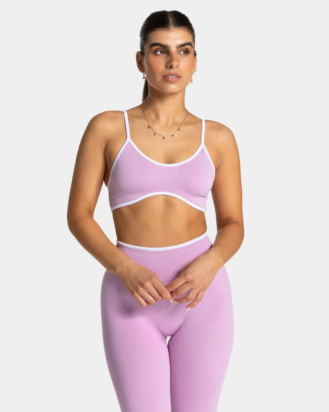 Nahtloser Damen-Sport-BH mit Farbblockdesign, Outdoor-Fitness-Kurztop, sexy rückenfreier Strick-BH mit Brustpolster und Trägern für den Sommer – Detail 10