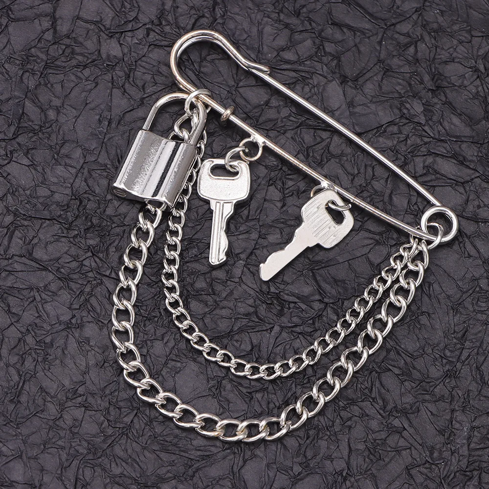 Estilo punk broche pinos mini lockset chaves correntes balançar liga de metal esmalte lapela pino jóias bonito terno cachecol acessórios adereços