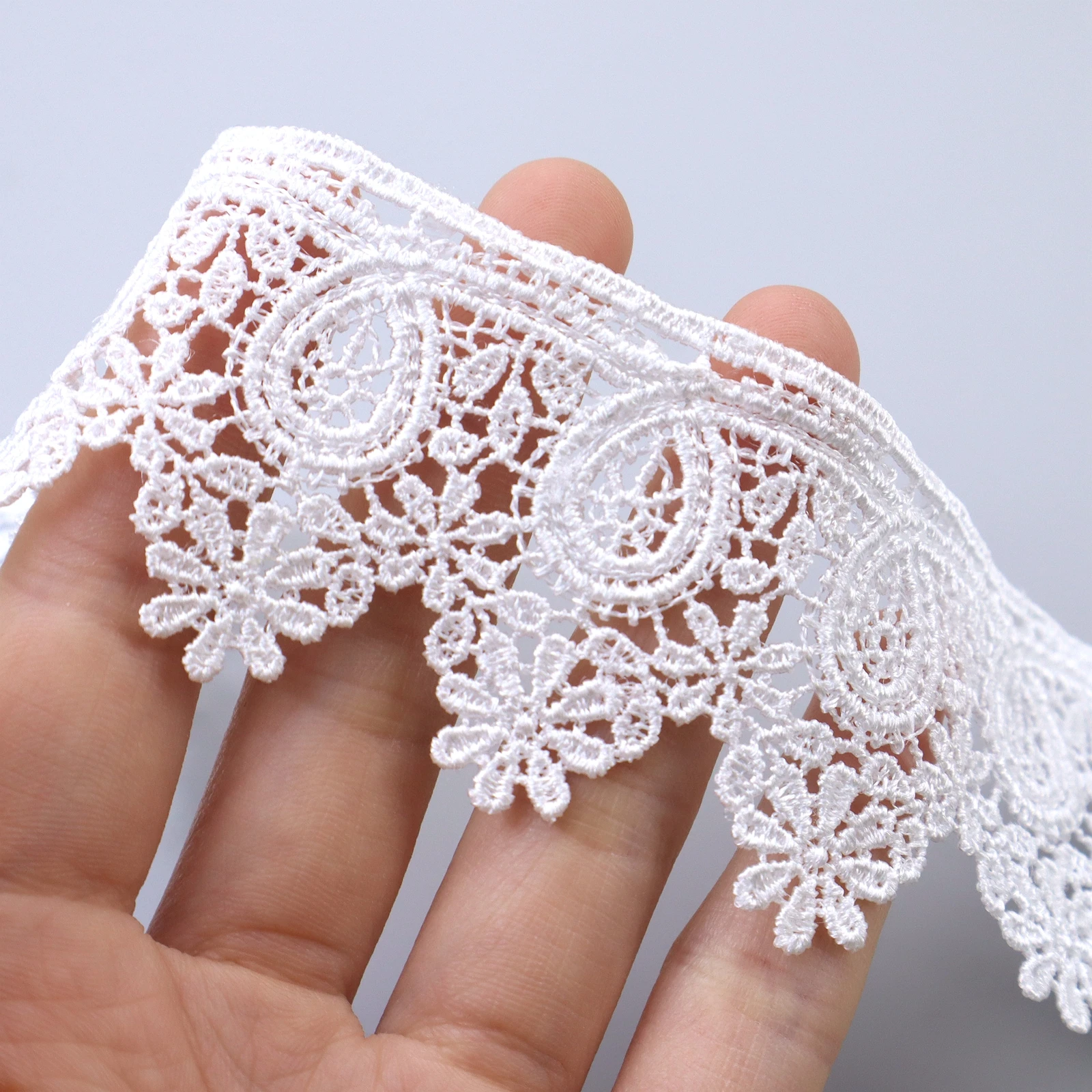 1 Yard Venice Lace Trim Floral Embroidered Lace Ribbon for Crafts Dress Gift Wrapping Wedding Home Decoration