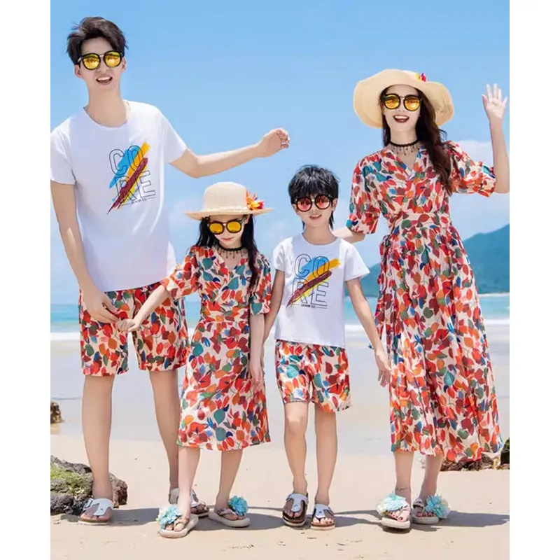 Beach Family Matching Fashion Clothes Mom Daughter Resort Dress Vacation Holiday Look Dad and Son Tops Shorts Two Piece Outfits