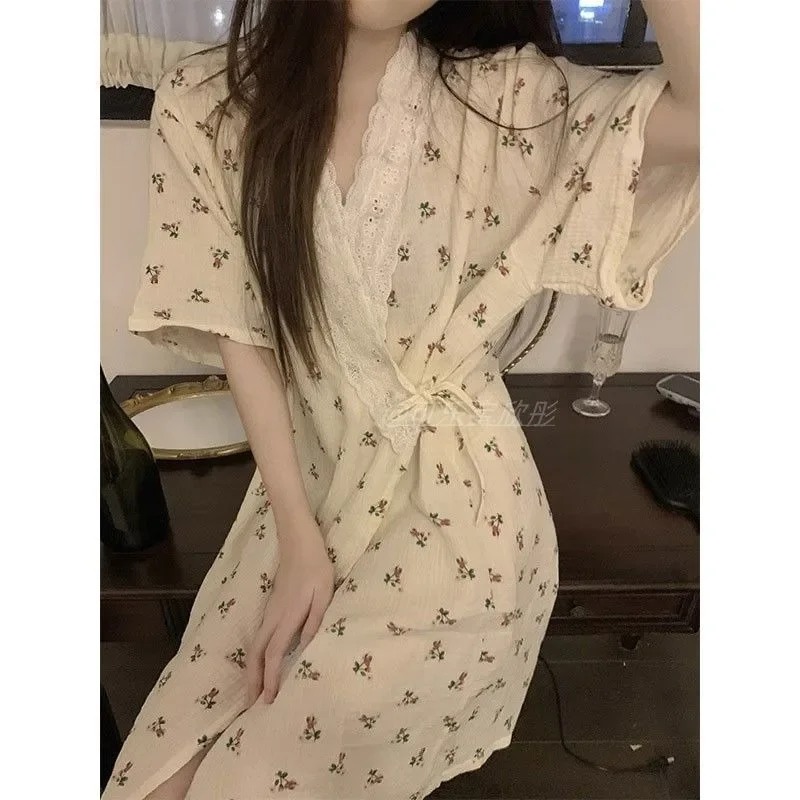 

Женская кружевная ночная рубашка-кимоно с коротким рукавом, ночная сорочка средней длины, женская одежда для сна, японская маленькая свежая Цветочная Пижама, женская летняя.