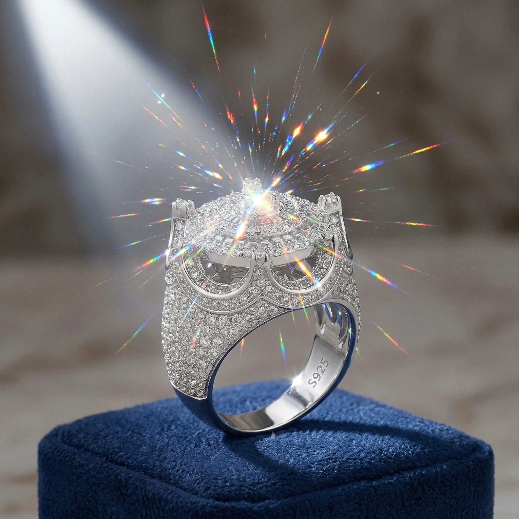 

Кольцо с муассанитом в дизайне короны, цвет D, чистота VVS1, серебро 925 пробы, массивное, унисекс, качество GRA