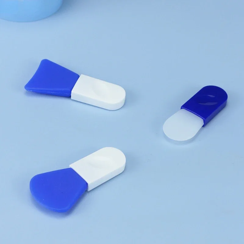 Mini brosse applicateur de masque facial en silicone, à manche court, avec cuillère, pour fond de teint, cosmétique de beauté