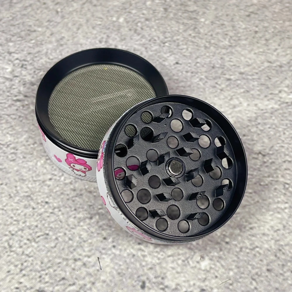 2 بوصة سانريو المعادن عشب طاحونة 4-Layers مطحنة سينامورول هاون برعم الفانيليا التبغ طاحونة العشب السيجار التدخين السجائر أداة #3