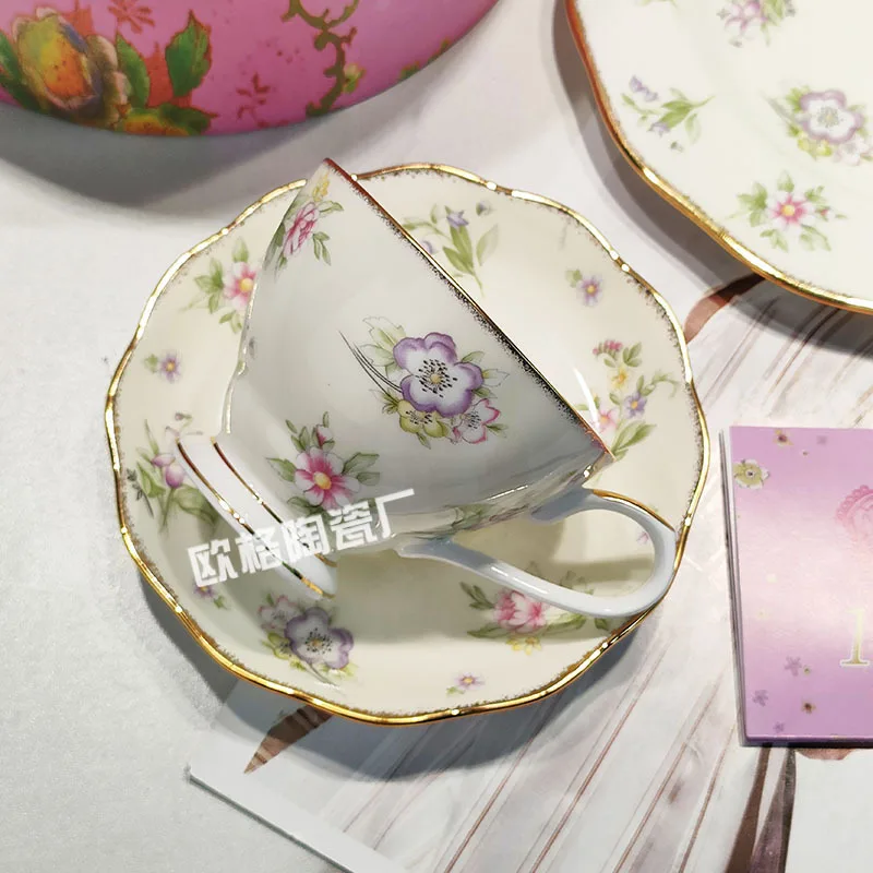 

Кофейный набор из костяного фарфора, тарелка для закусок, чашка, блюдце, подходит для офиса, дома и чайной комнаты