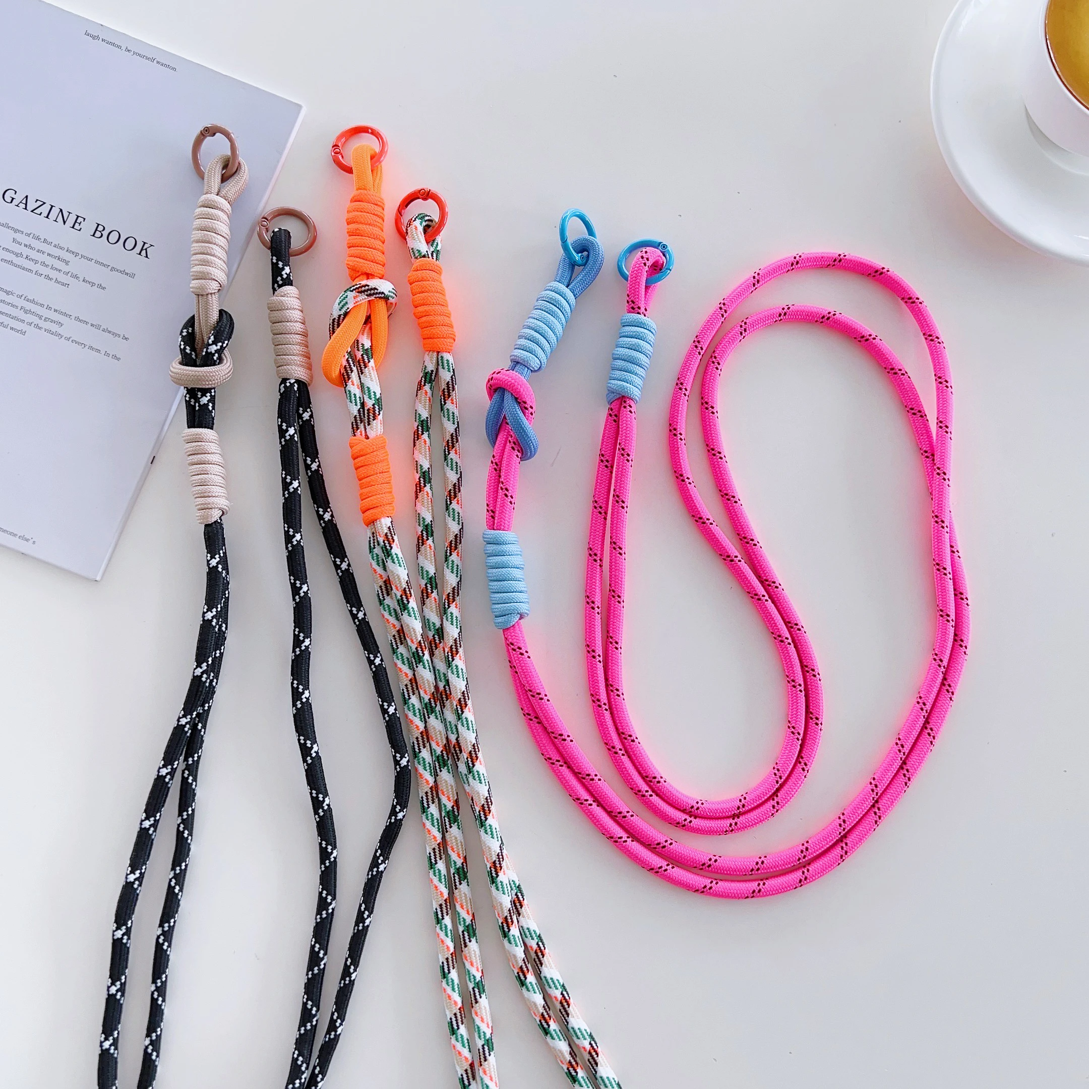 Hand-Woven Creative With Colorful Phone Lanyard Crossbody Strap for Samsung S21 22 23 Ultra Plus With iphone 13 14 15 Pro Max