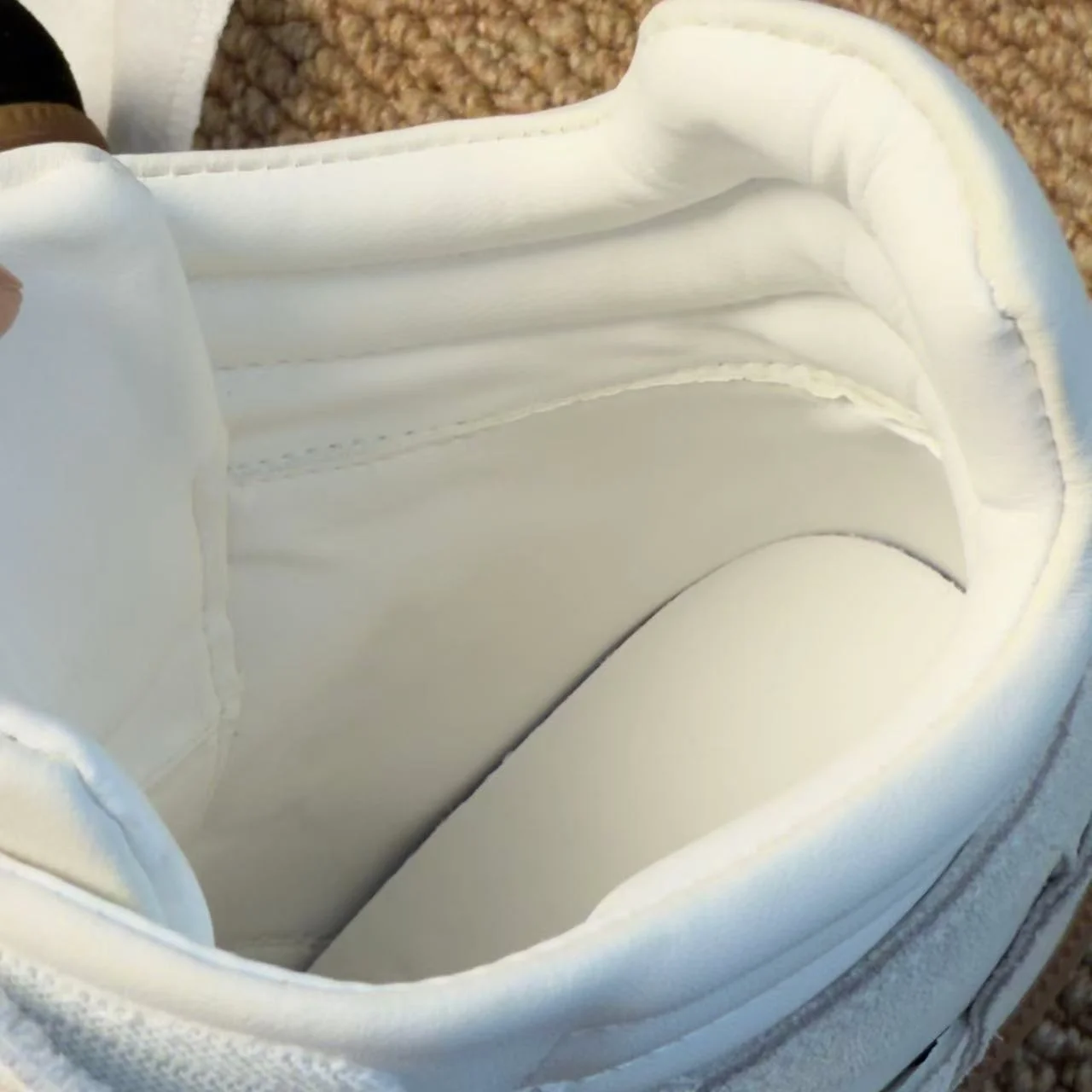 

Anti-slip Mens Vulcanized Shoes Business Casual Mesh Shoes Fashion Mens Outdoor Sneakers Breathing Mens Hiking Shoes