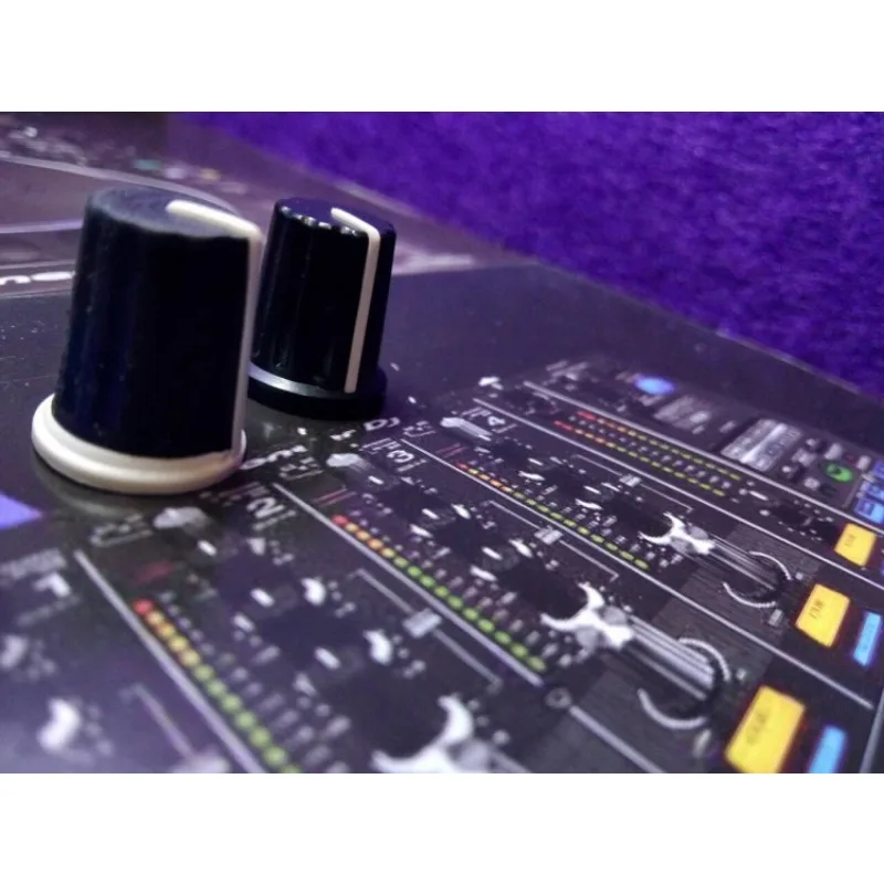 Pioneer DJM700/800/… - image
