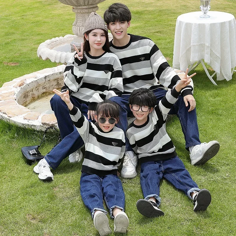 Autumn Same Family Outfits Baby and Dad Mom Jeans Father Mother and Son Daughter Matching Long Sleeve Sweatshirts Kids Clothing image 2