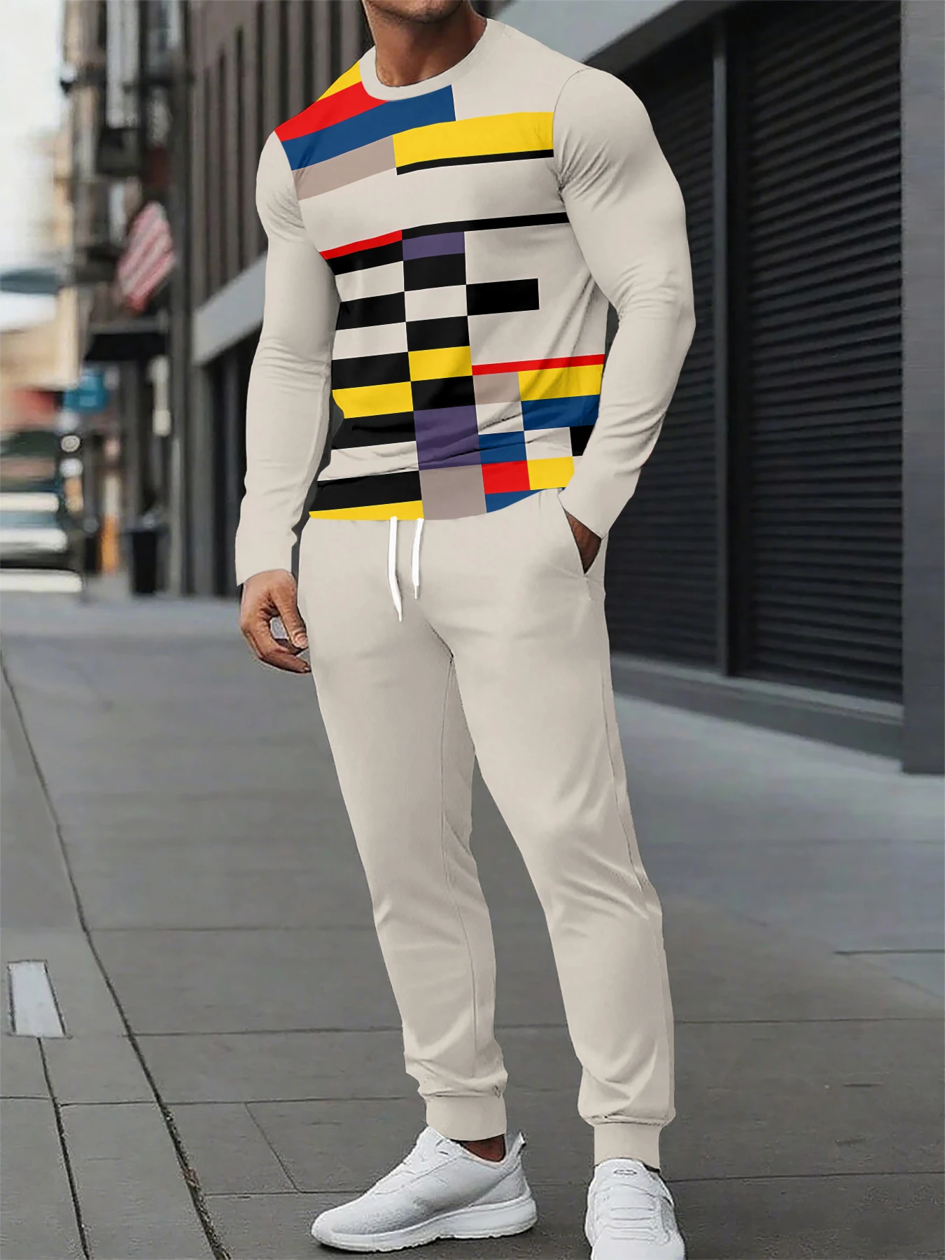 

The new men's sweatshirt set for Spring and Autumn 2025 is comfortable soft casual and fashionable with striped prints