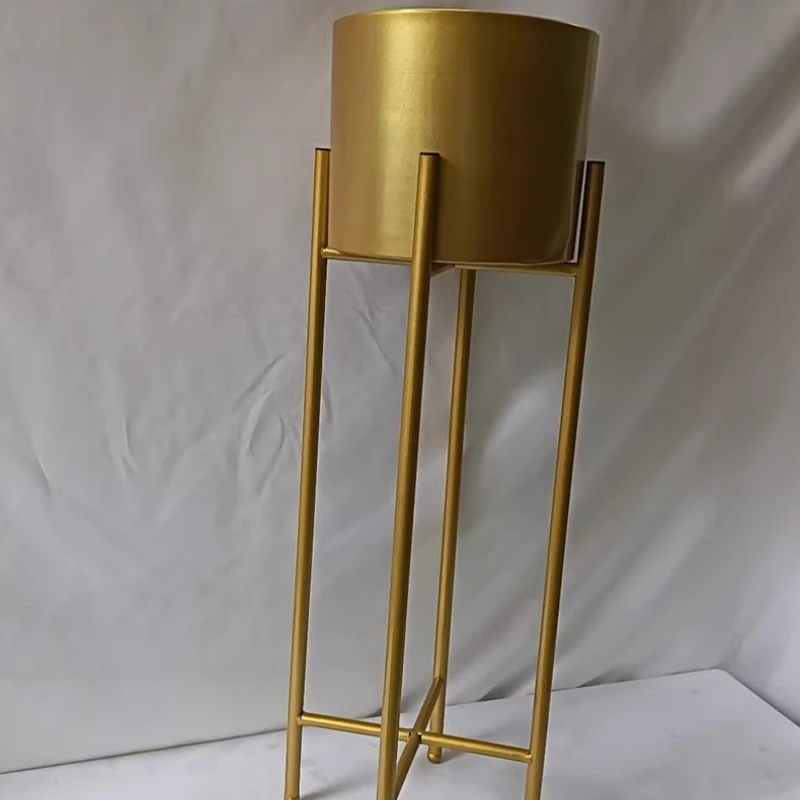 

Современная подставка для растений, минималистичная золотая железная подставка для цветочных горшков, напольная полка для растений с декоративным дизайном, креативный декор для дома