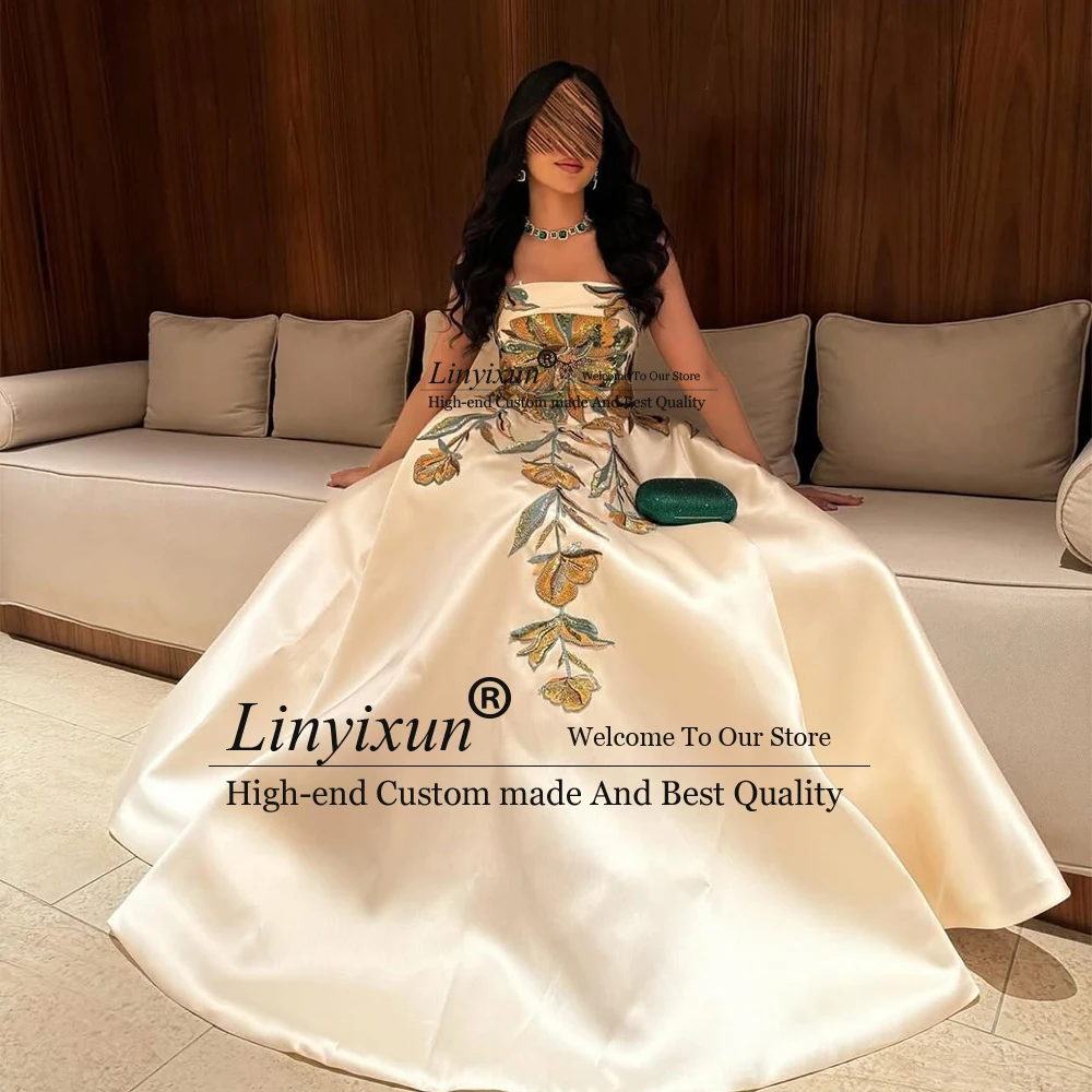 Elegante Kristallen Bloem Avondfeestjurken A-lijn Strapless Diner Galajurk Op maat gemaakte فستان ienгаjne__ecturaрири