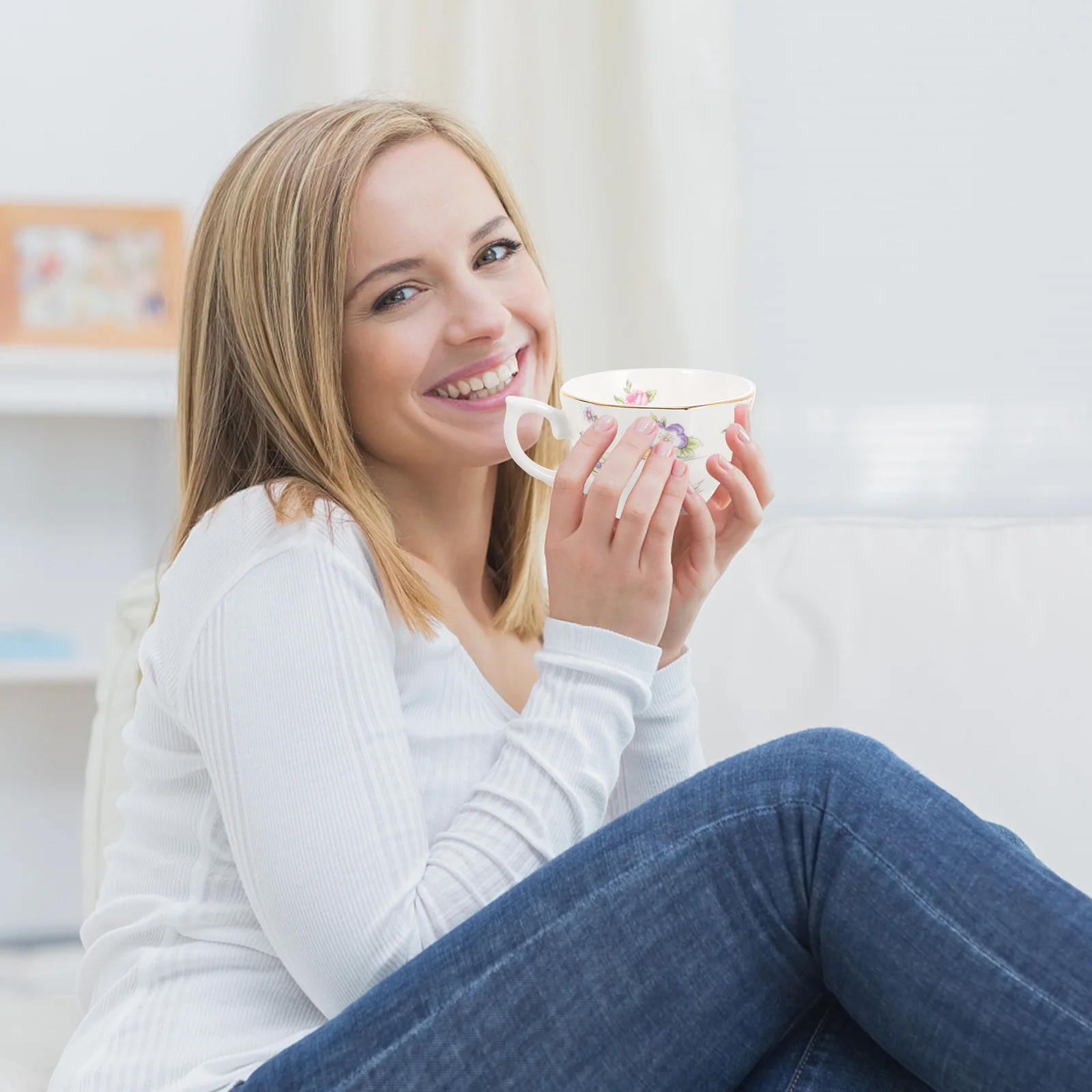 

1Set Bone China Coffee Mug Saucer Set Bright Colors Good Handfeel for Home Bakeries Cafes Tea Milk Beverages