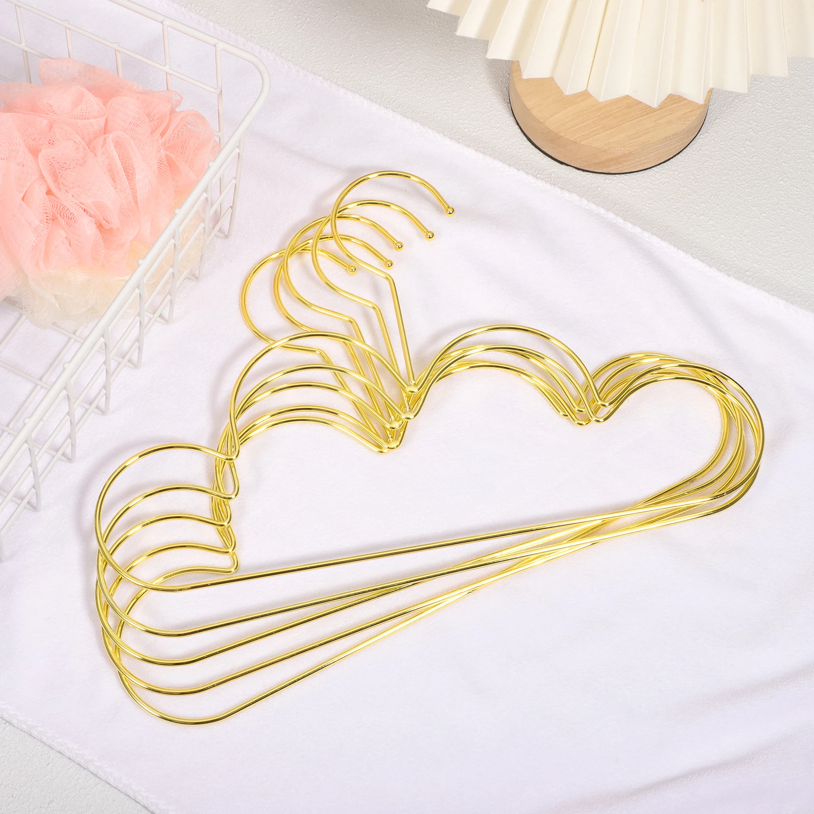 

5pcs Metal Hangers Cloud Shape Prevent Slipping Suitable Coat Metal Clothes Hangers Sweater Home Decor Household