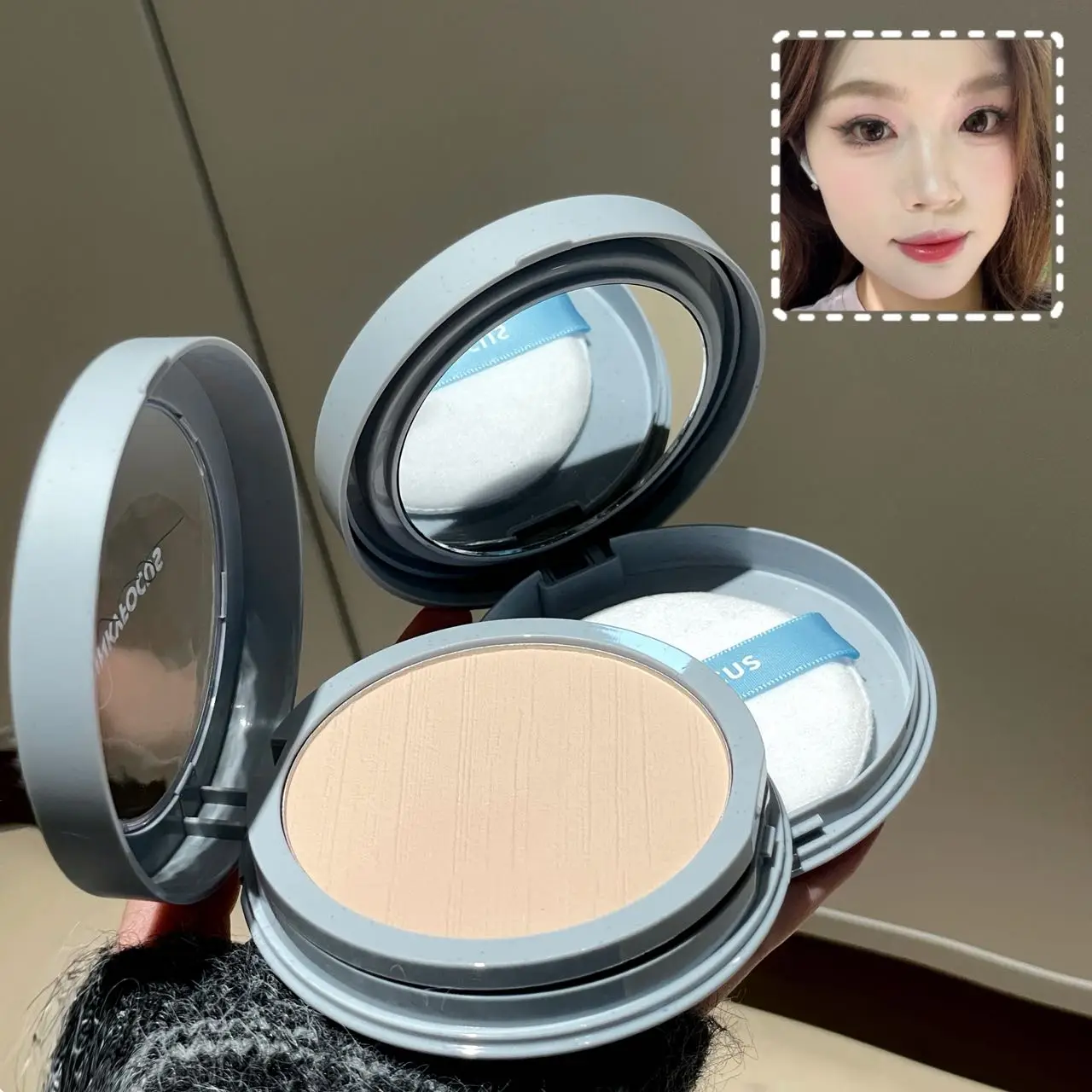 Feather Soft Luminous Setting Powder Compact Long Lasting Oil Control Sheer Flawless Matte Finish Portable Face Makeup