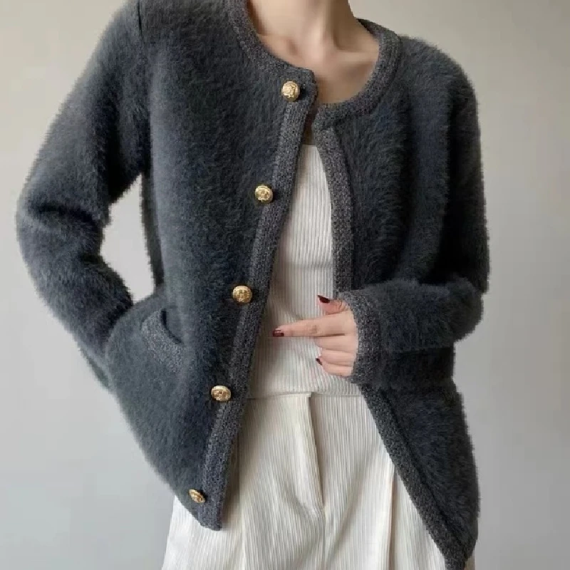 

Dongguan Daliang Knitted Sweater Guangzhou Thirteenth Floor Autumn Winter 2025 New Sle Open Cardigan Outerwear for Women