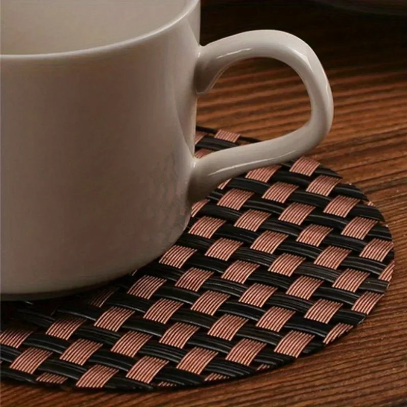 جديد مفيد 5 قطعة PVC المنسوجة كوستر مطعم كوب معزول وسادة المياه معزول المضادة للانزلاق الجدول حصيرة المفروشات المنزلية عشوائي