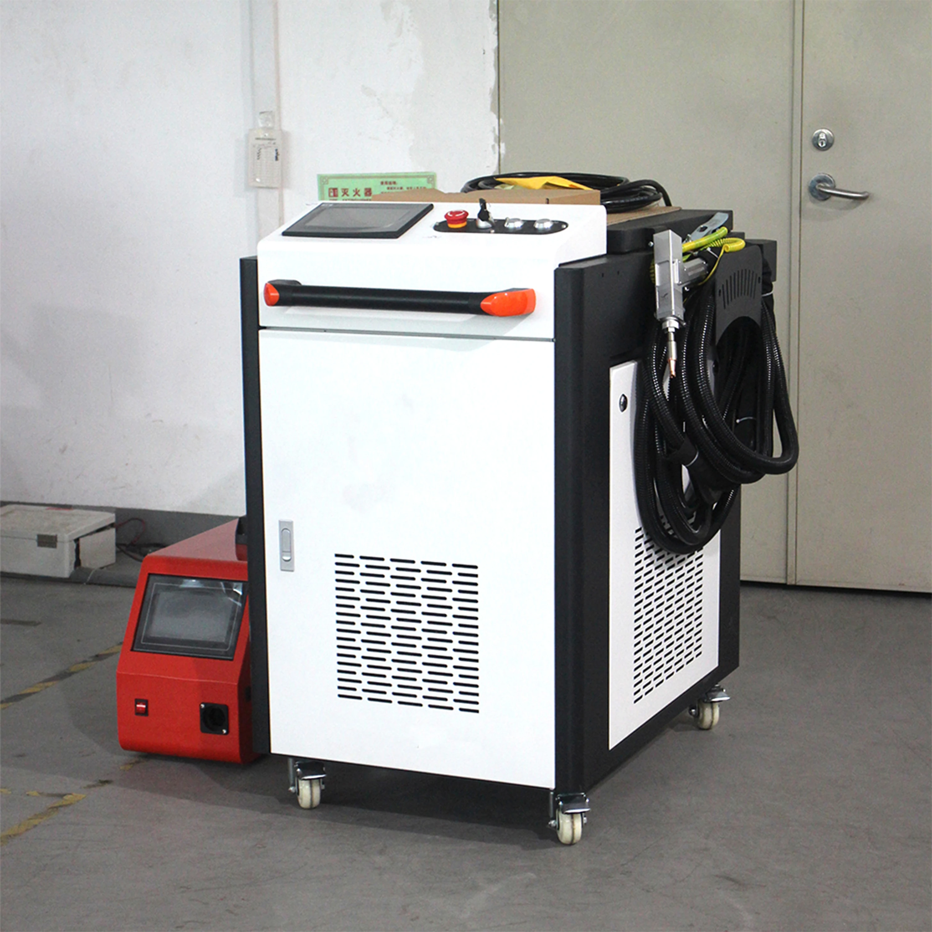 Hot Multifunction 1500W 2000w 3000w JPT Raycus Max Portable 3 in 1 Rust Removal Metal Fiber Laser Cutting Welding Cleaning Machi