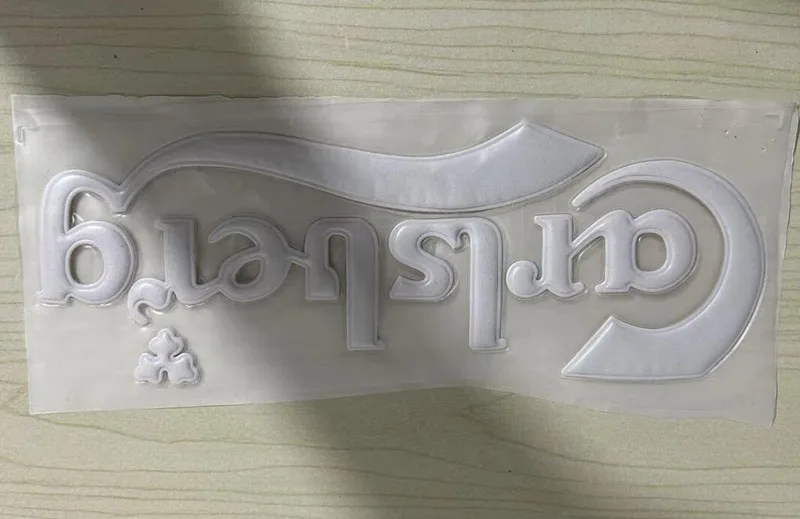 الرجعية الرجعية تخصيص المواد المتدفقة ستيريو فودافون الراعي الحديد على كرة القدم الصدر أعلى جودة يتدفقون بقع