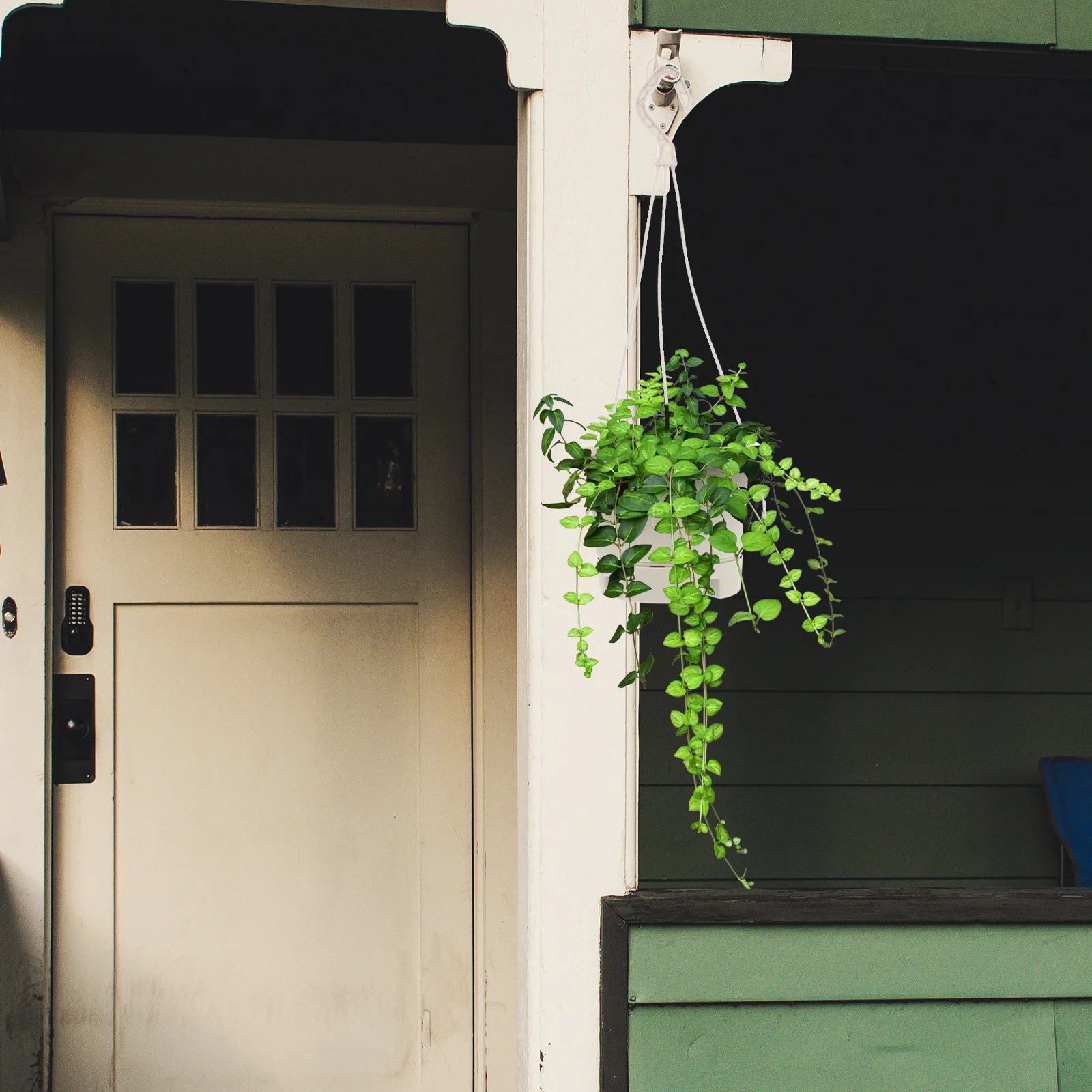 

Yardwe 5pcs Plastic Hanging Basket Hooks for Garden Plant Hangers Indoor Plants Flower Pots White