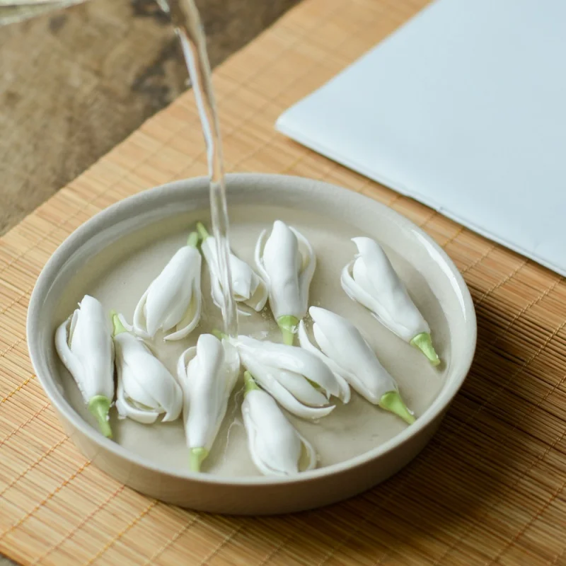 Creative Tea Pet White Magnolia Scented Tea Mat Ornament Decoration Pen Shelf Tea Set Boutique Hand Pinch Ceramic Flower Gift Te