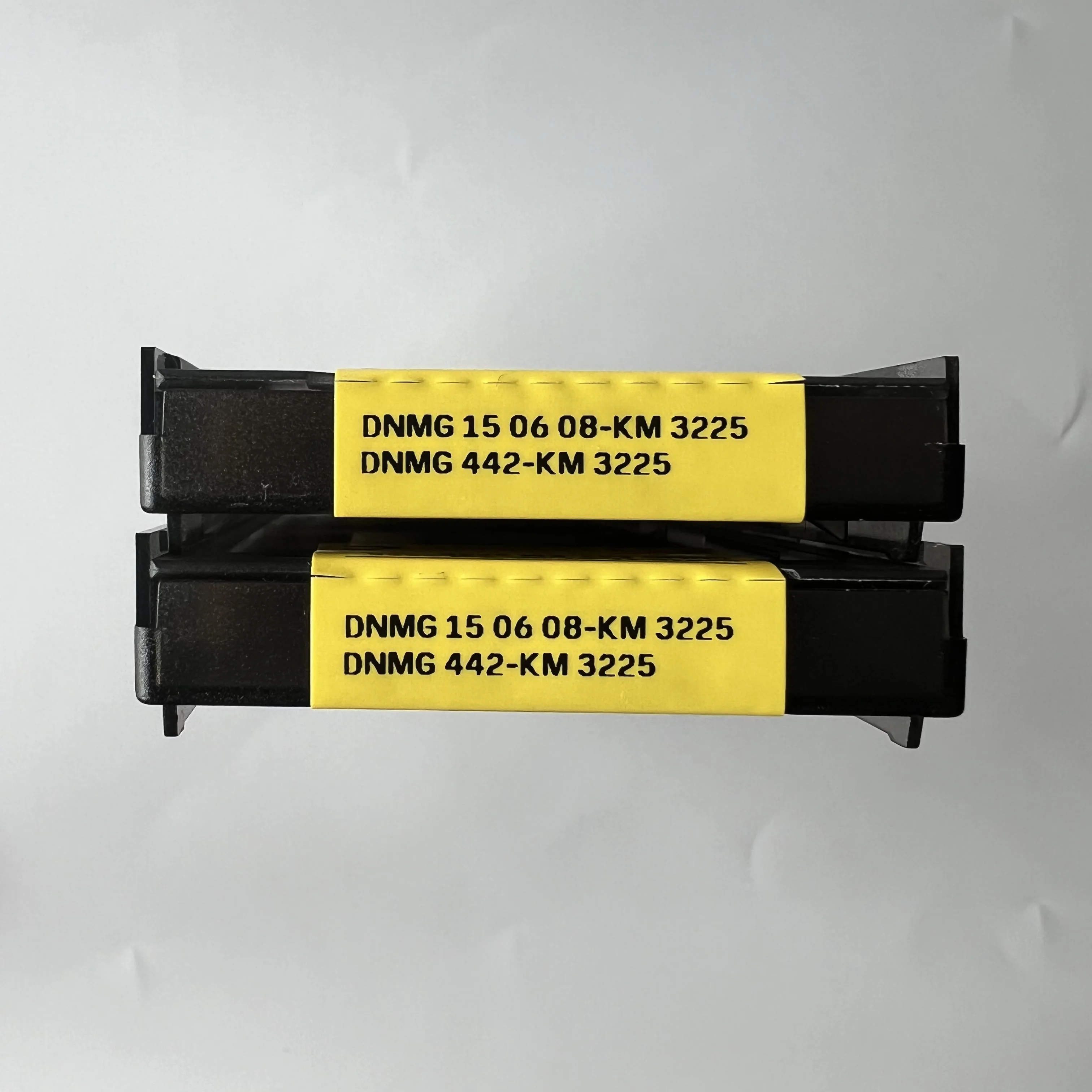 

DNMG150608-KM 3210 Лезвие с ЧПУ DNMG150608-KM 3225