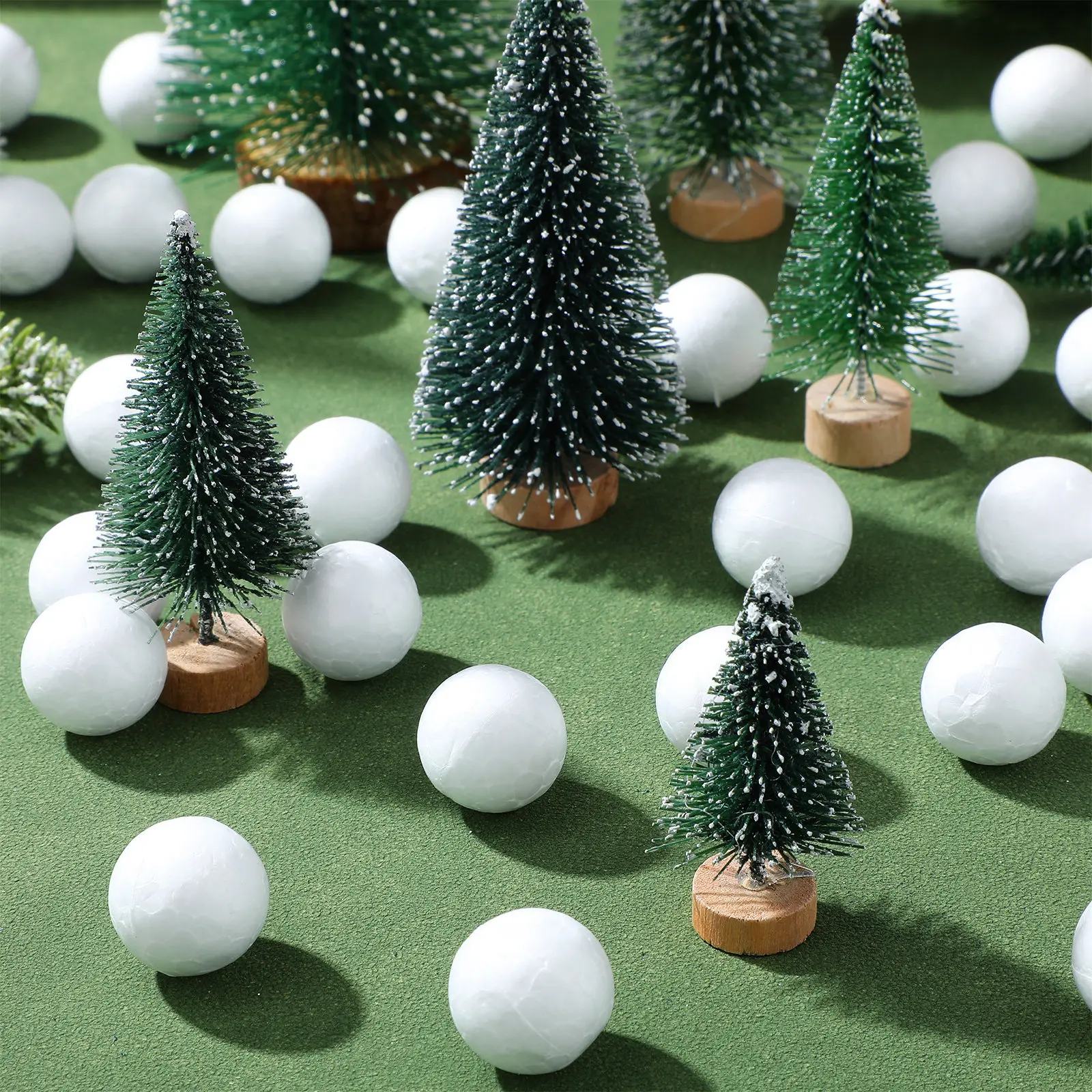 

50Pcs Polystyrene Balls White Solid Round Craft Balls for Wedding Party Decoration Christmas DIY Ornaments Craft Ball