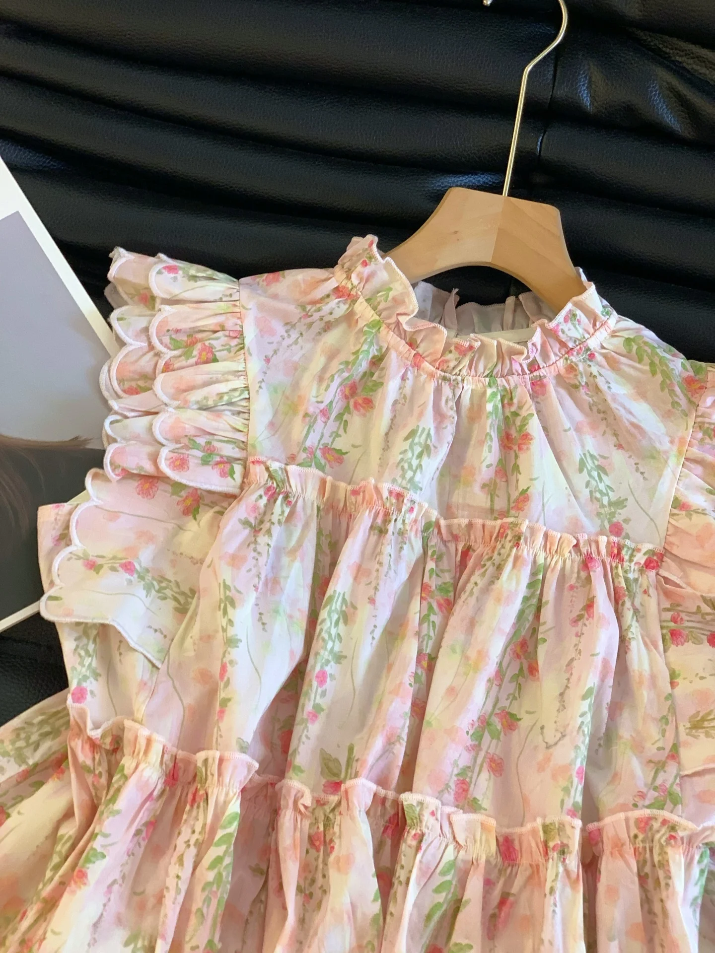 

French Sle Loose Fit Floral Print irt Women's Summer 2025 Svel Stand Collar Gingham Design Super Cute Top