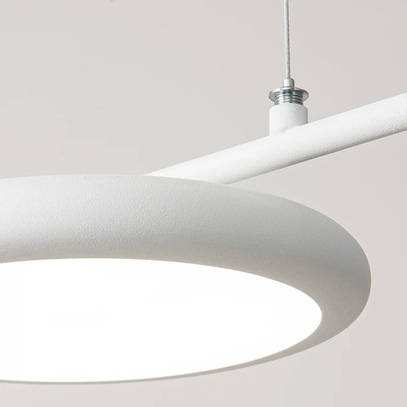 Lustre estilo creme para sala de estar, luminária minimalista, design atmosférico de lâmpada circular, quarto e sala de jantar, 2024