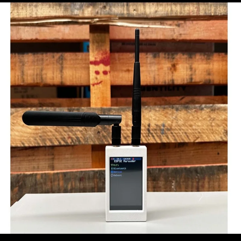 Marauder ESP32 development board custom Mar-X-Auder device Bluetooth,Wi-Fi,offensive and defensivecapabilities,safe and reliable