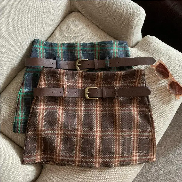 2024 Autumn/Winter New Retro Checkered Half length Skirt, Short Skirt, A-line Skirt