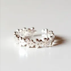 Popular Creative 925 Sterling Silver Jewelry Cute Temperament Flowers Hollowed Fashion Simple Opening Rings R026