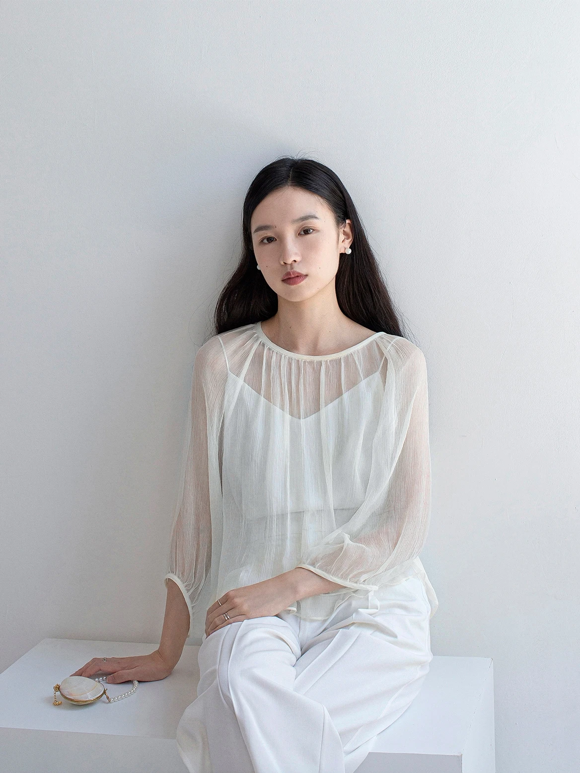 

Yuann Summer Vintage Loose Fit Silk Top Women's Base Layer Overhead Sun Protection Chic Ele irt Commute Sle round N...