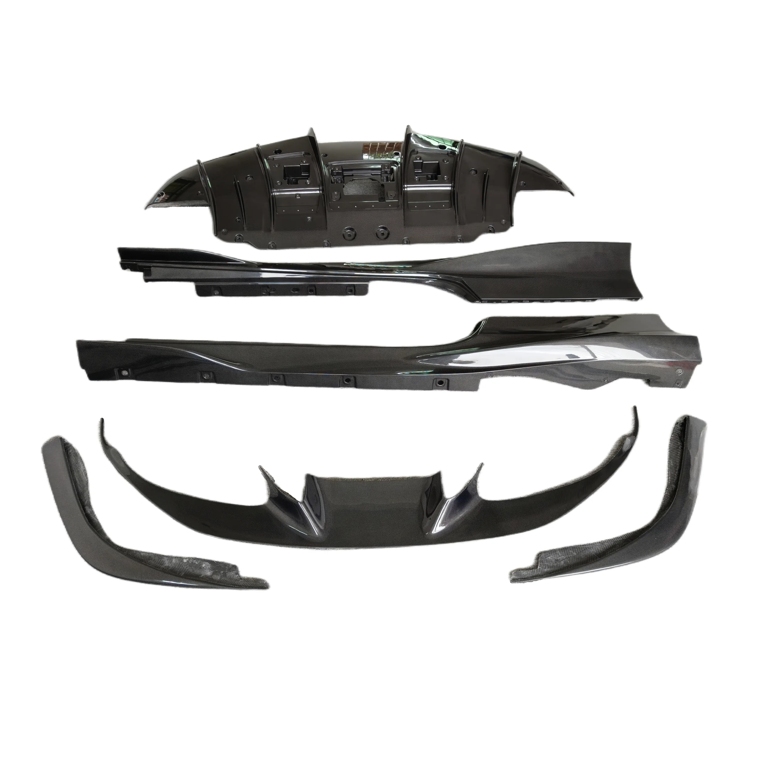 

Для Ferrari F8 комплект кузова из углеродного волокна F8 обновление OEM стиль задний диффузор из углеродного волокна комплект кузова