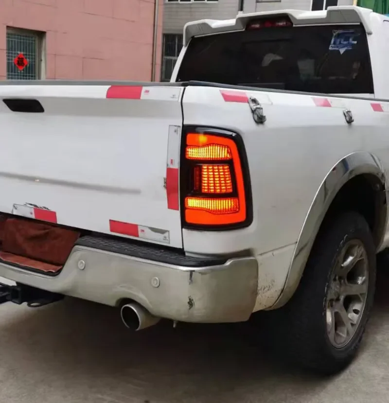 

Для Dodge Ram 1500 09-18 светодиодный задний фонарь заднего тормоза, фонарь заднего хода, предупреждающий указатель поворота автомобильные товары