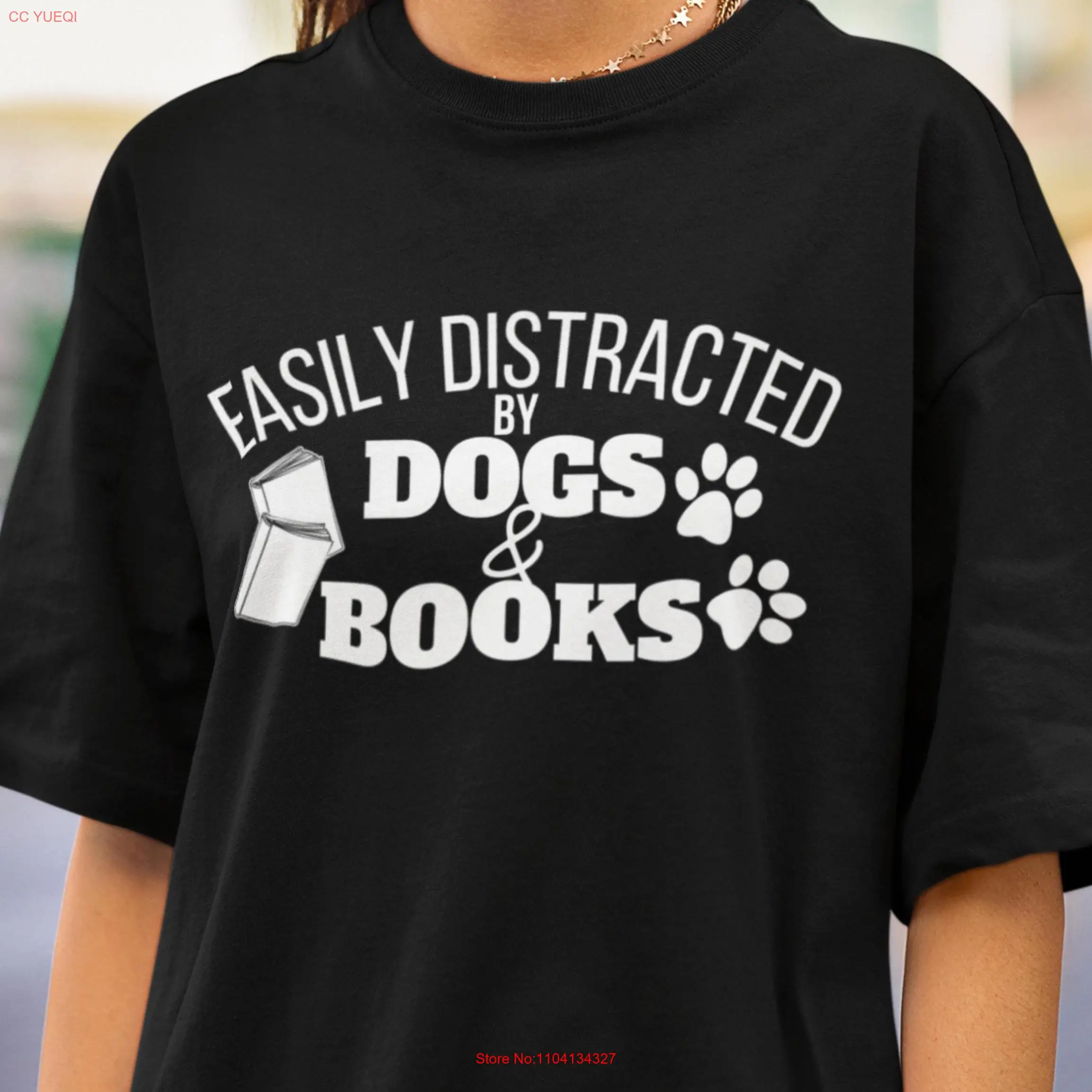 

Легко отвлекается футболка с собаками и книгами для любителей книг для библиотекарских собак ботаников с длинными или короткими рукавами