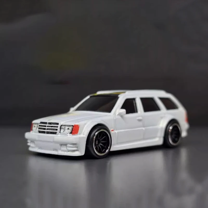 

Diecast Original 1:64 Scale E 36 Alloy Model Simulation Classic Decoration Hobbies Souvenirs Gifts Collection Static Display
