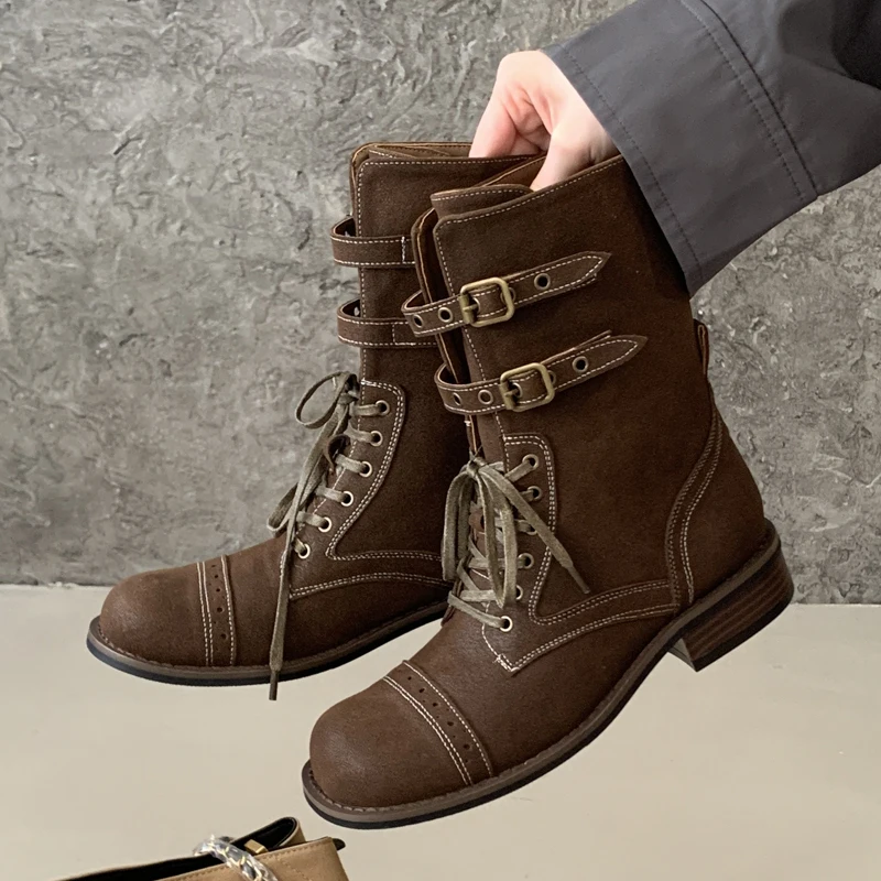 

Aneikeh/модные весенне-осенние мотоциклетные сапоги до колена, женские мотоциклетные ботинки в стиле панк с узкими ремешками и шнуровкой, с круглым носком, на квадратном низком каблуке