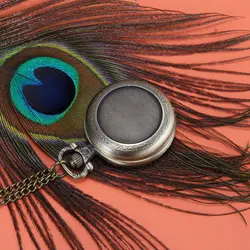 Vintage Fashion Quartz Watches Bronze Color Quartz Watch Men Women Pocket Watch Round Groove Case with Chain Gifts