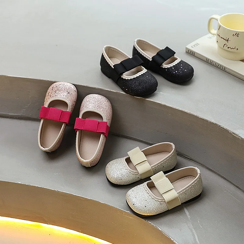 New Spring and Autumn Soft soled Summer Sandals for Girls' Small Leather Shoes Children's Fashion Versatile Single Shoes