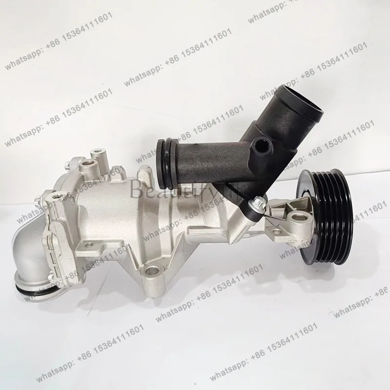 Tool Spot M260 engine mechanical water pump OE: A2602001100