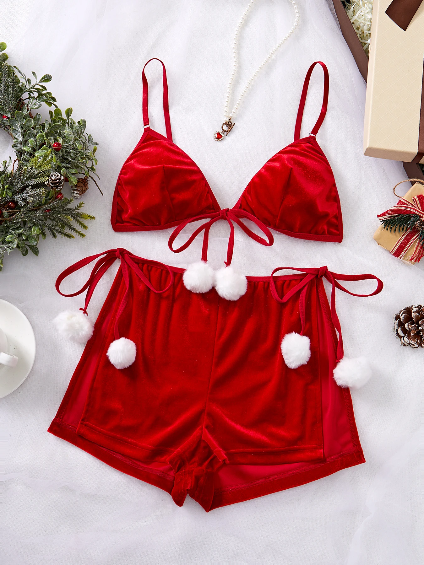 

Горячая Распродажа Стильный пикантный красный фланелевый пижамный комплект с белым помпоном с Боковым Разрезом Нижнее белье Пижама для женщин