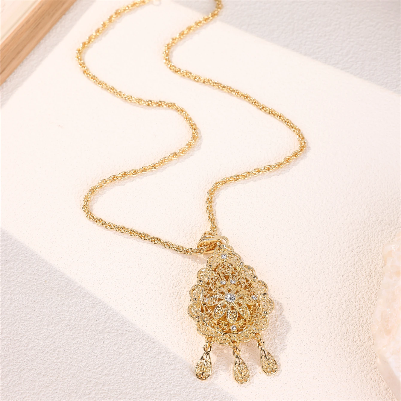 Moroccan Bride Double Pendants Necklace Water Drop Shaped Inlaid Flowers Necklace Elegant Jewelry For Women