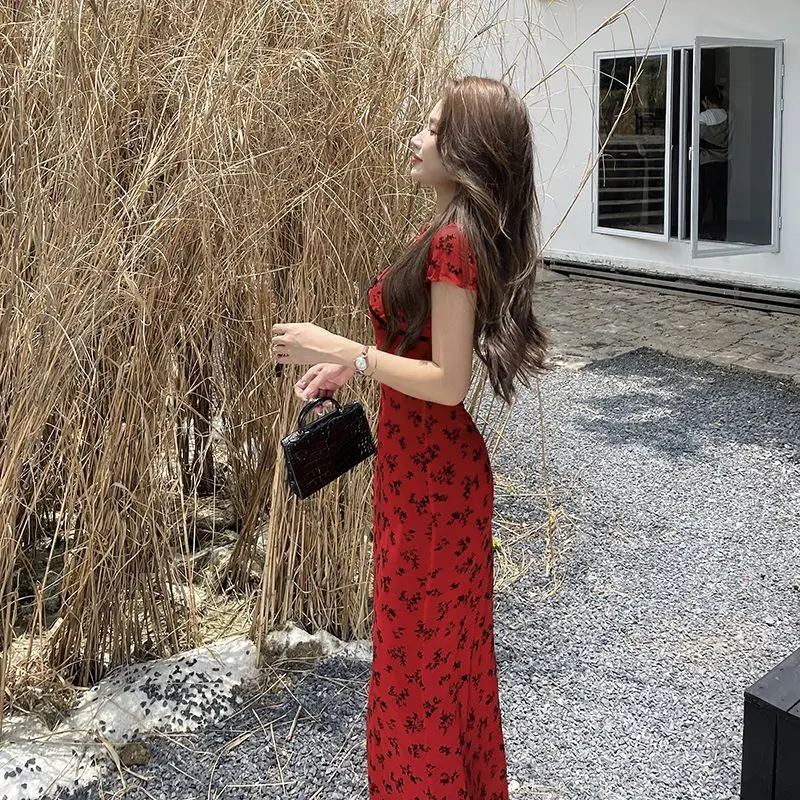 Franse retro jurk met V-hals en bloemenprint met korte mouwen en slanke taille Heupknuffelende jurken Pure Lust Lange jurken in vakantiestijl