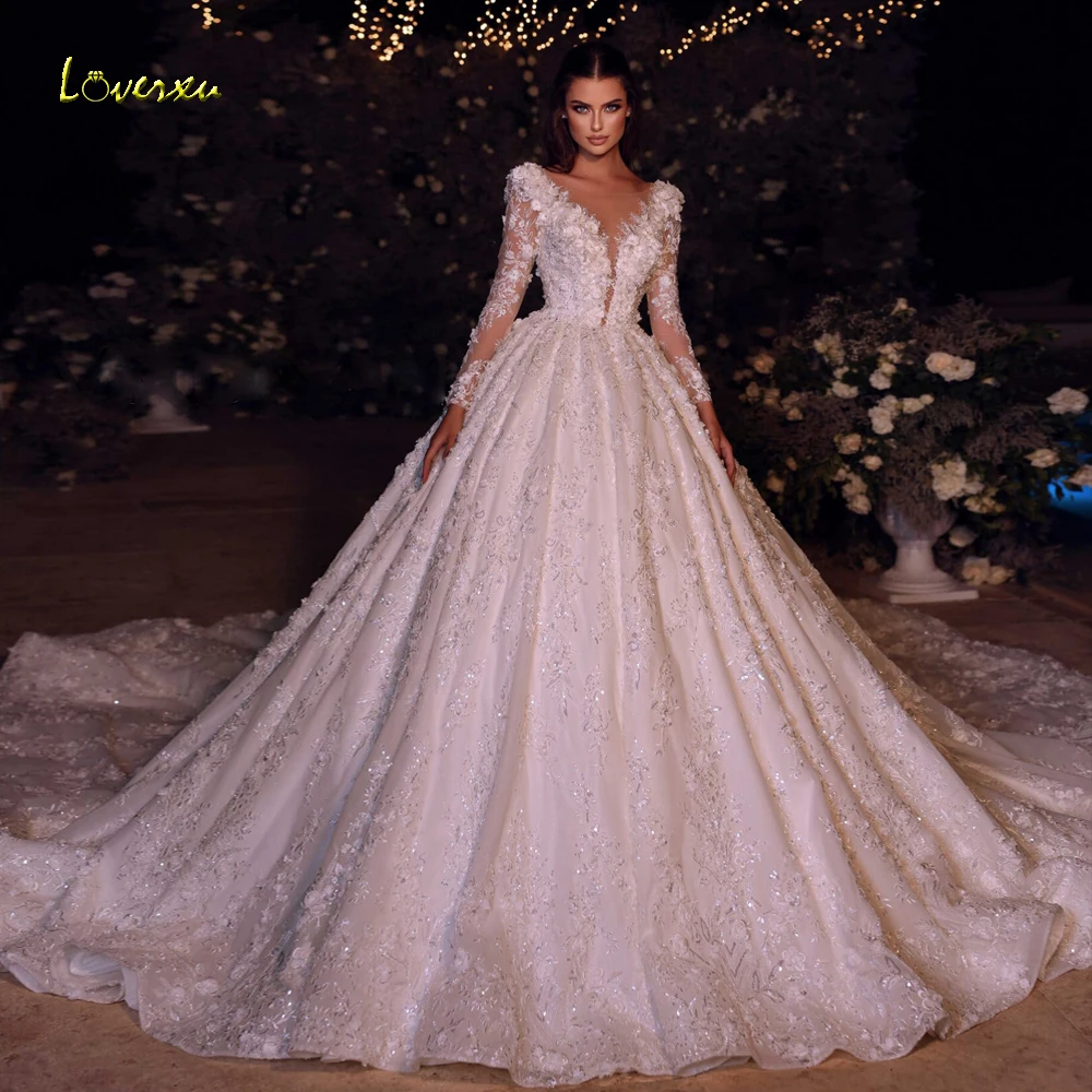 Loverxu Ball Gown Royal Wedding Dresses Scalloped Long Sleeve Vestido De Novia Lace Beaded Chapel Train Custom Made Bridal Gown