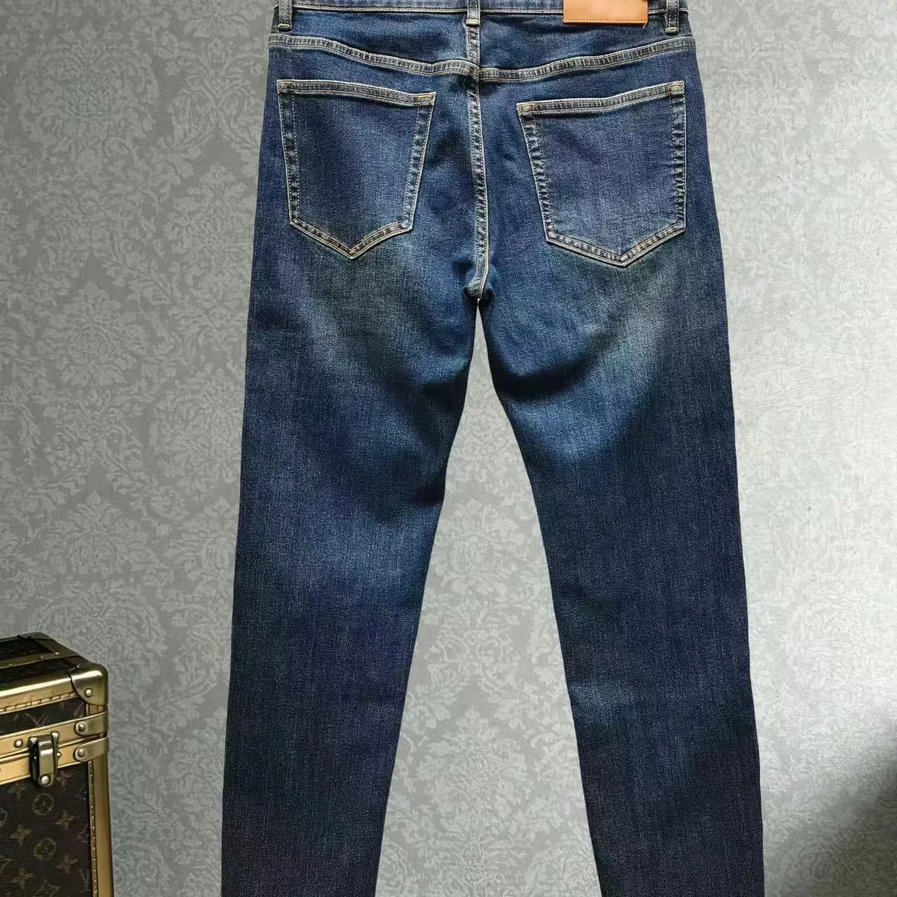 No image