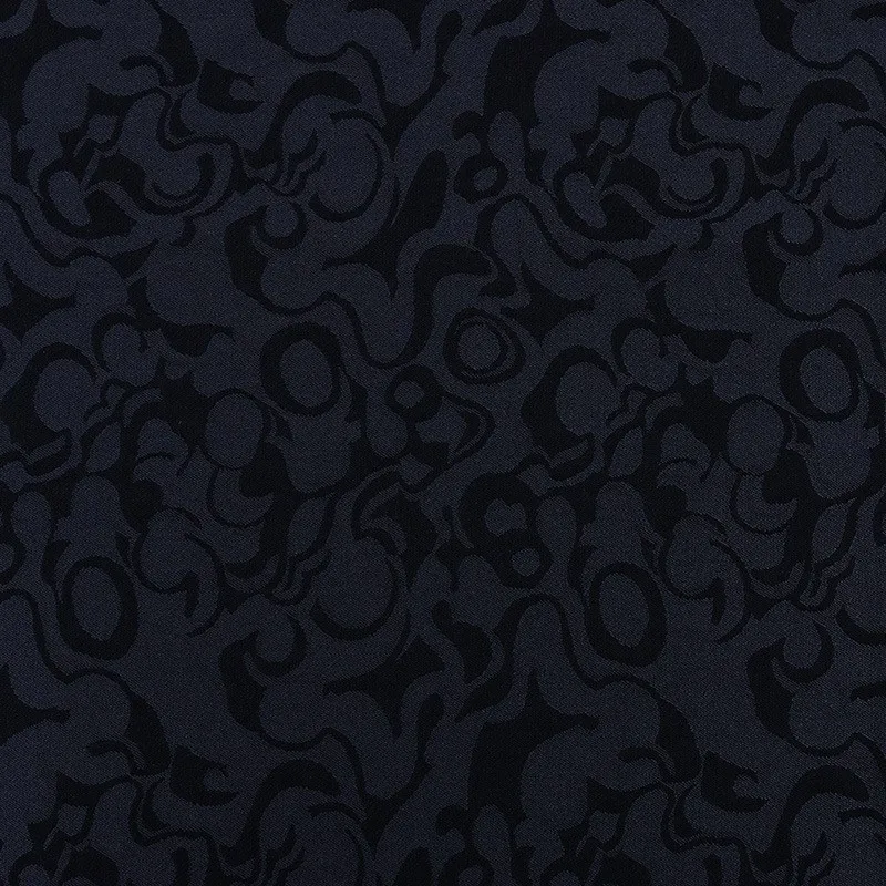 

The fabric of men's fashionable casual suit is jacquard